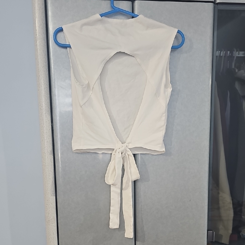 American Eagle Outfitters Off-White Tie-Back Tee, Size S - Picture 4 of 5